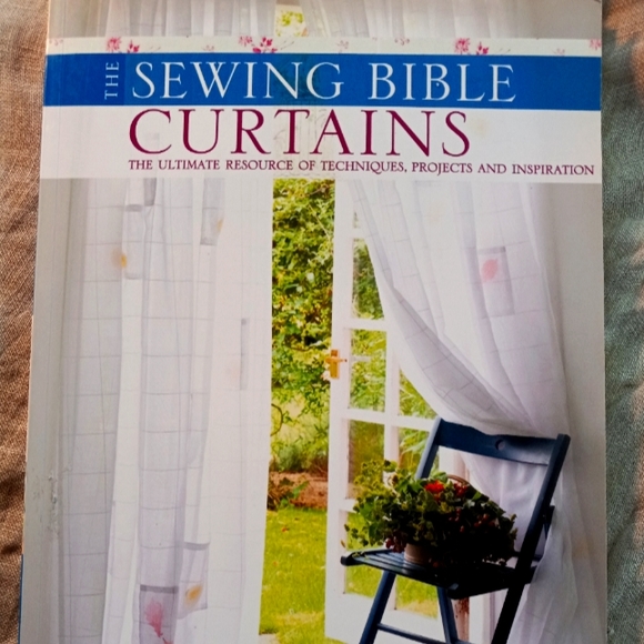 BOOK The Sewing Bible - Curtains - Picture 1 of 16
